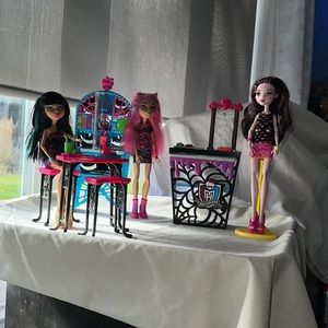 Monster high Creepateria, Draculaura, Cleo de Nil, Howleen Wolf